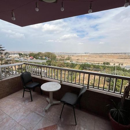 Spacious Apartment - Heliopolis 10Min From Airport カイロ エクステリア 写真